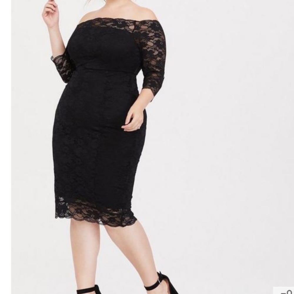 TORRID SPECIAL OCCASION BLACK LACE OFF SHOULDER BODYCON DRESS  size 30